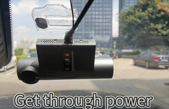 Мини размер портативный 2CH Dash Cam Recorder с 3G / 4G WIFI GPS функцией для такси