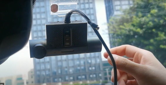 Мини размер портативный 2CH Dash Cam Recorder с 3G / 4G WIFI GPS функцией для такси