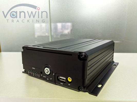 8-канальный жесткий диск SD-карта мобильный DVR H.264 Car MDVR для мониторинга безопасности транспортных средств