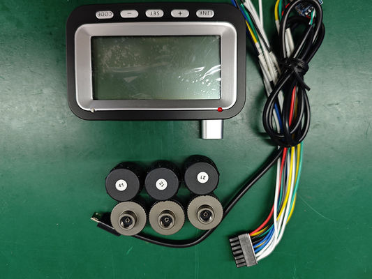 AHD 1080P поддержка уровня масла и контроля давления в шинах 8-канальный видеорегистратор MDVR для грузовиков/логистических транспортных средств